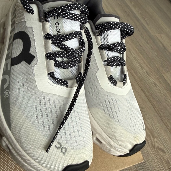 On cloudmonster - Picture 2 of 5